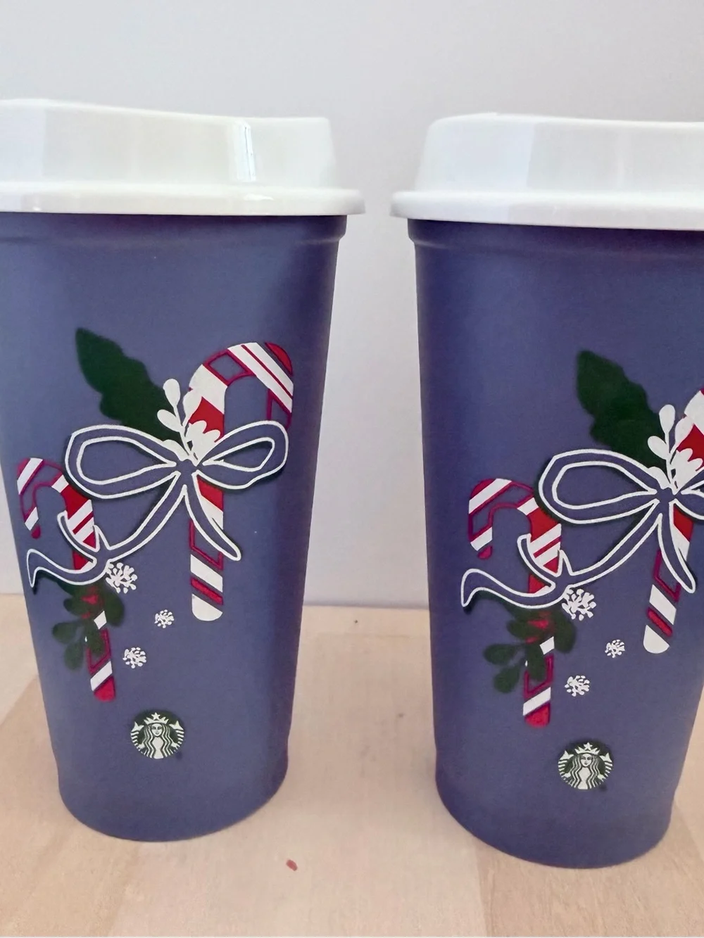 Starbucks reusable holiday